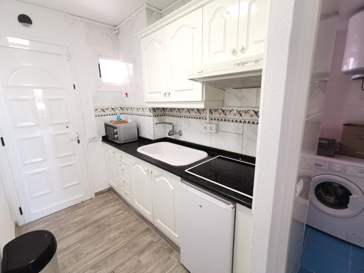 Sunny Apt With Terrace Coastal Area South Arona Арона Екстериор снимка