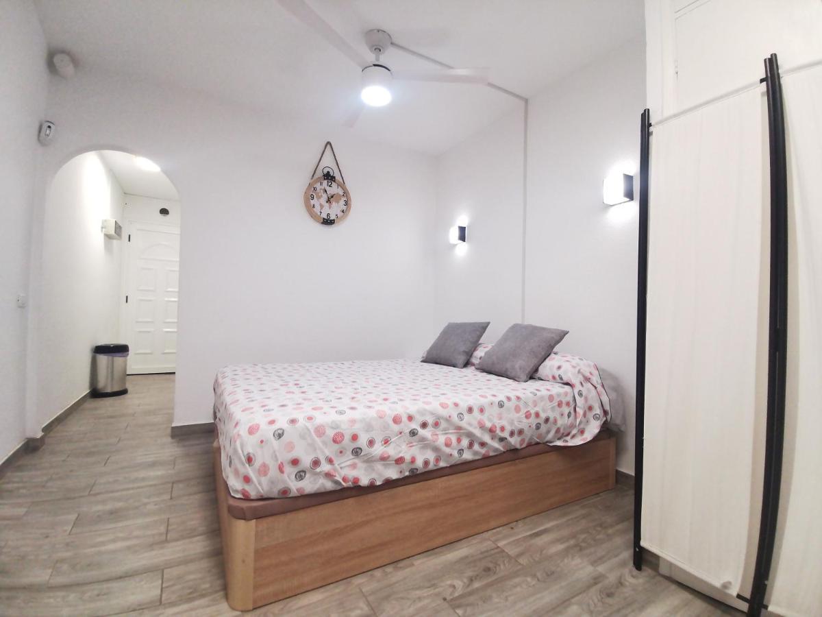 Sunny Apt With Terrace Coastal Area South Arona Арона Екстериор снимка